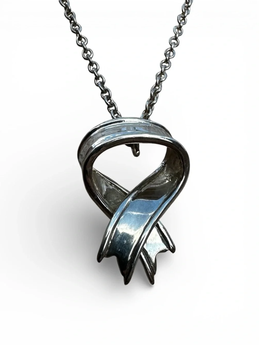 Vintage Tiffany & Co Sterling Silver Ribbon Heart Necklace